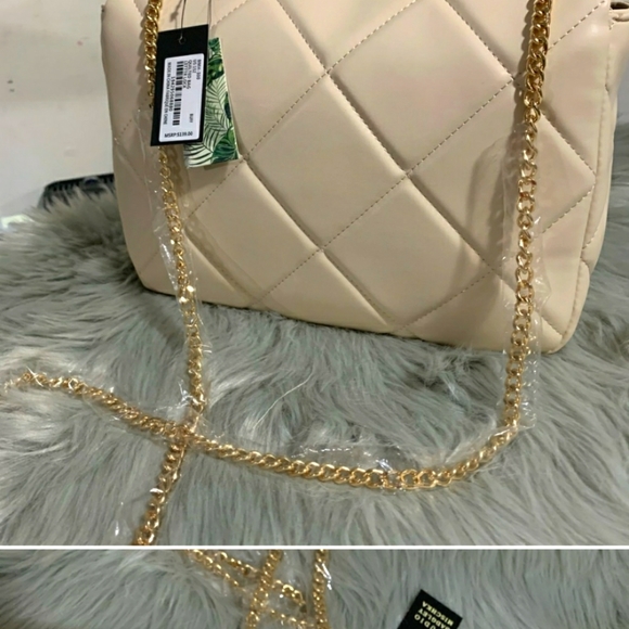 Badgley Mischka Diamond Quilted Med-Large purse, bag, Buttery Soft Vegan Leathe. - Picture 7 of 16